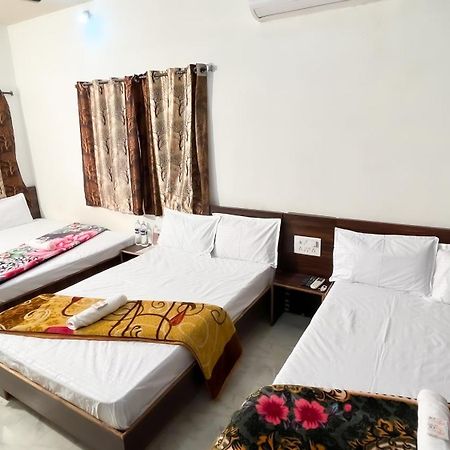 Hotel Rudraksh Ujjain Eksteriør bilde