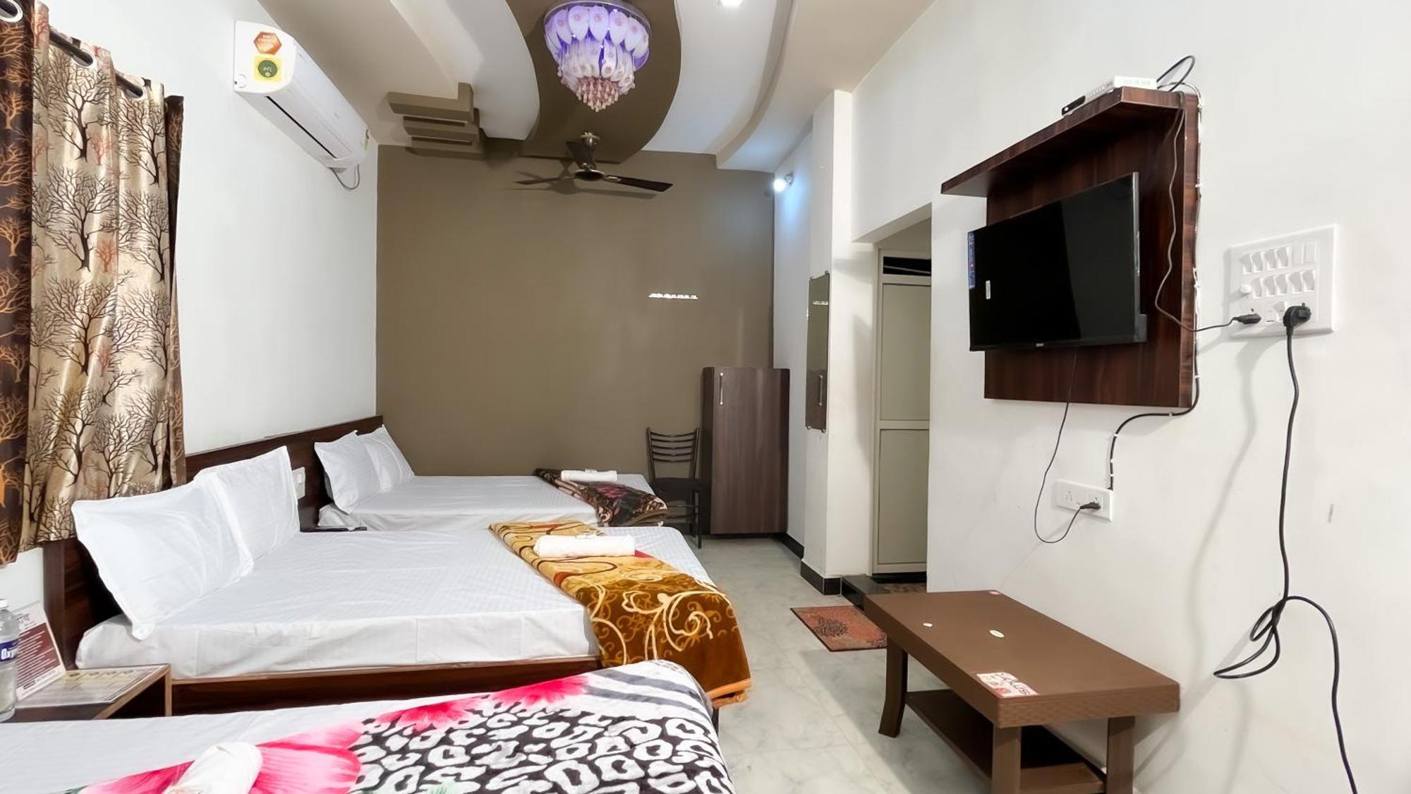 Hotel Rudraksh Ujjain Eksteriør bilde